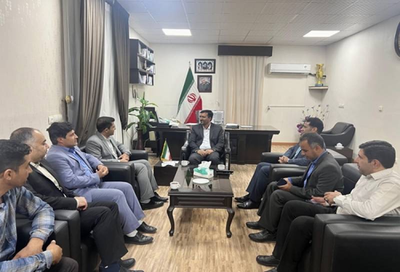 دیدار مدیر کل و کارکنان اداره کل دامپزشکی جنوب کرمان با فرماندار شهرستان عنبرآباد